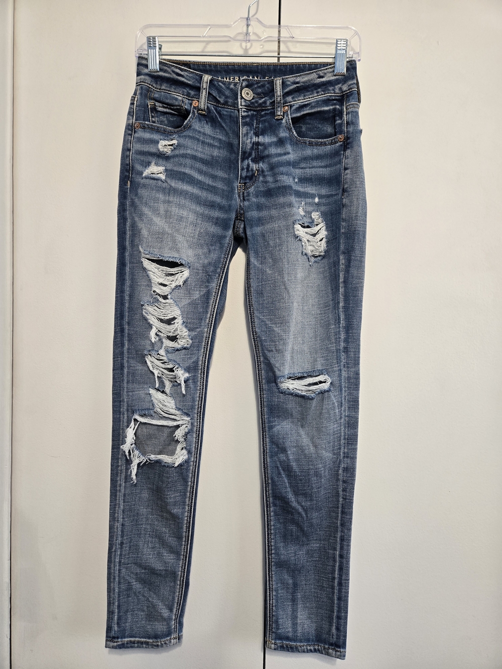 American‎ Eagle Tomgirl Distressed Jeans Women's 00 High Rise Ripped Denim